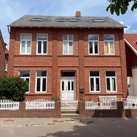 Bernhard Im Haus 10 Borkum
